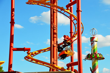 Achterbahn Inverted Coaster