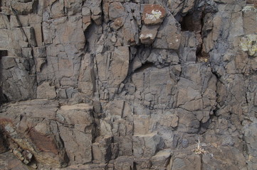 Madeiras schroffe Felsen