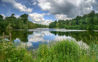 Fototapeta na wymiar Fonthill Estate Lake, Wiltshire