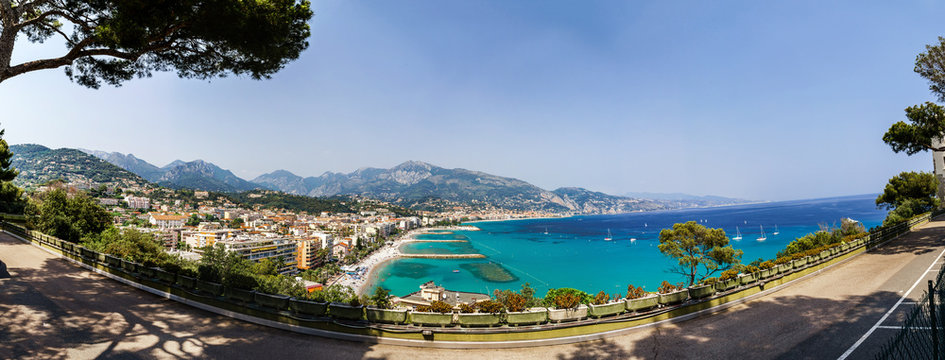 Beautiful wide panoramic view to beaches in Menton, France © 31etc