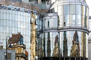 Haas-Haus mit Spiegelung des Stephansdomes, Wien
