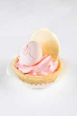  a little dessert whith macaron