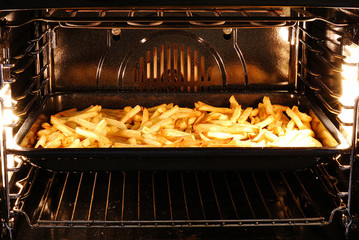 Pommes frites im Bachofen