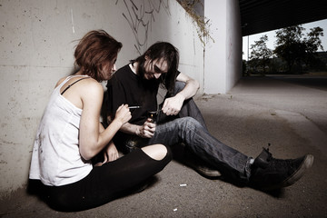 Couple deep in drugs using pervitin directly on street