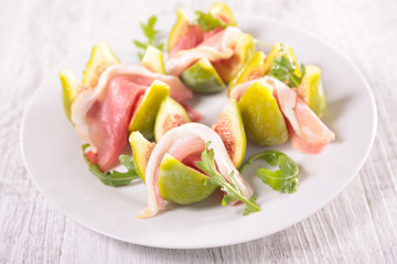 fresh fig and prosciutto