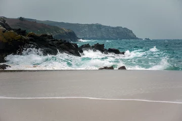 Cercles muraux Orage début de tempête sur la plage de la baie des trépassés en bretagne