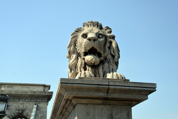 PUENTE DE LAS CADENAS