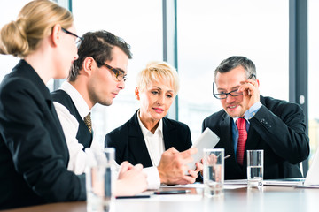 Business - Meeting oder Besprechung in einem Büro