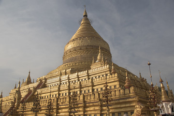 Naklejka premium Shwezigon Pagoda.Bagan,Myanmar
