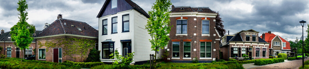 Fototapeta na wymiar Beautiful houses in the Netherlands