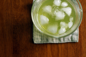 Cold green tea