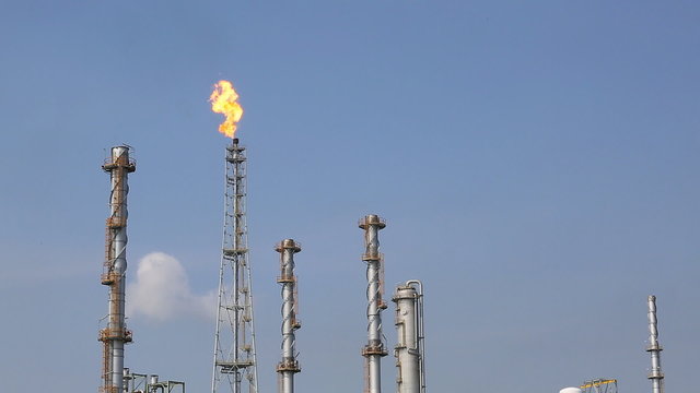 Fire from flare structure in petrolume plant
