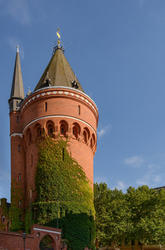 Wasserturm am Tempelhofer Berg, Westseite