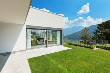 Obraz premium house with garden