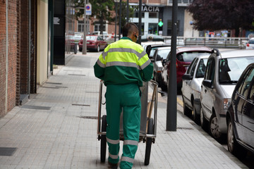 limpiando las calles