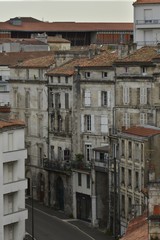 Fototapeta na wymiar Vieilles maisons entre la ville haute et basse d'Angoulême 