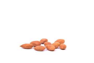 Aprikosenkerne freigestellt 