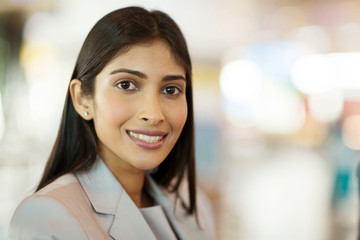 Obraz premium young indian businesswoman close up