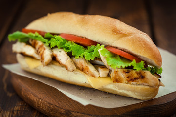 Grilled chicken sandwich - 86750316