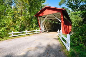Fototapeta na wymiar Red Covered Bridge at Cuyahoga Valley National Park