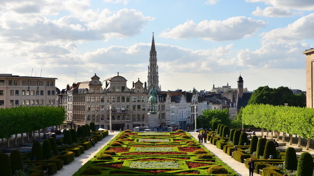 Mont des Arts (Mount of the arts) gardens in Brussels, Time Lapse Video
