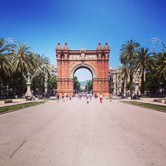 Fototapeta na wymiar Arc de Triomf Barcelona