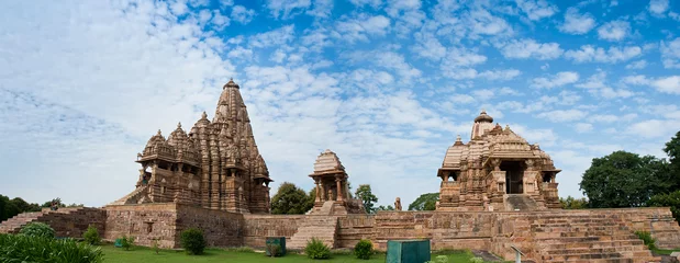 Fotobehang Devi Jagdambi Temple, Western Temples of Khajuraho, India  © olenatur
