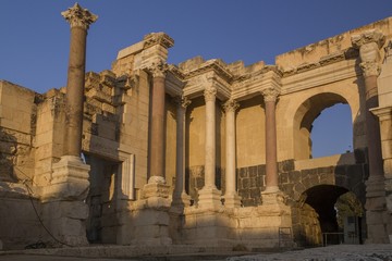Obraz premium Fragment of Romans Amphiteatron ruins in Beit She'an (Scythopolis),Israel