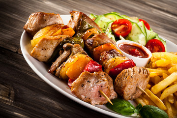 Grilled meat and vegetables 