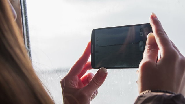 Video recording ship travel with smartphone