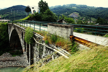 railway bridge across the chasm Harry Potter