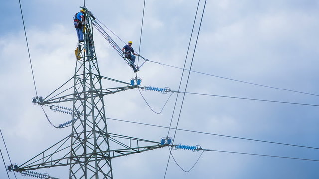 Electric crew repair power lines