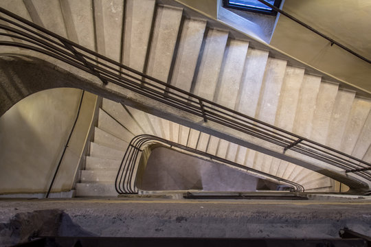 Escaliers Ancienne prison Saint-Paul de Lyon, Université Catholique