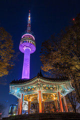 Naklejka premium Wieża w Seulu