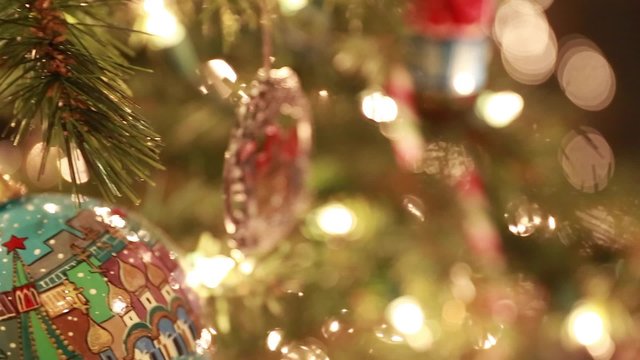 beautiful christmas tree ornaments
