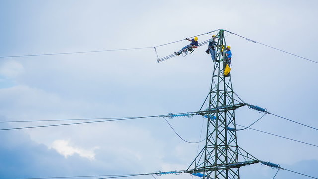 Very high on power lines repairing