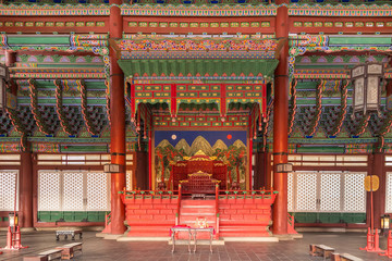 Fototapeta na wymiar Gyeongbokgung palace in Seoul