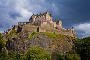 Fototapeta na wymiar Edinburgh Castle storm clouds