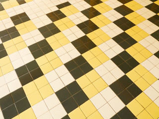 Roofling Yellow White Black