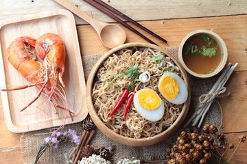 Instant noodles soup put egg and shrimp