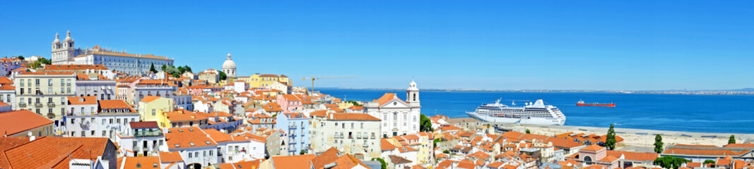 Panorama from Lisbon in Portugal © Nataraj