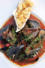 Mussels in tomato sauce