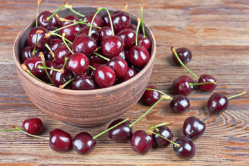 cherries in the bowl