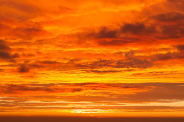 Fototapeta na wymiar Cloudscape sunrise 