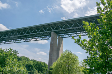 Autobahnbrücke