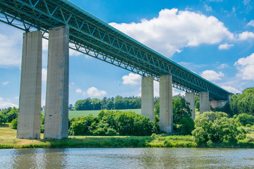 Autobahnbrücke