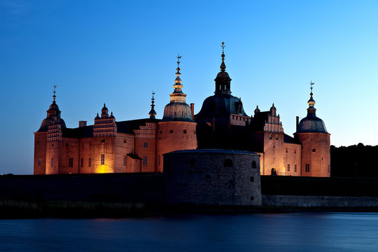 Schloss Kalmar zur blauen Stunde