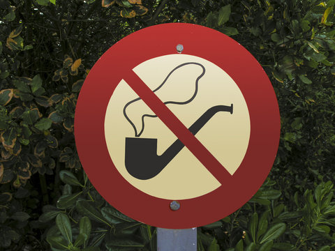 Prohibido fumar en pipa