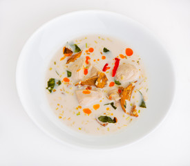 Coconut milk soup with chicken and vegetables