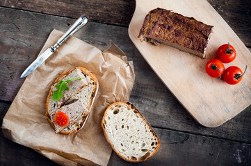 Pork pate with bread and vegetables - obrazy, fototapety, plakaty